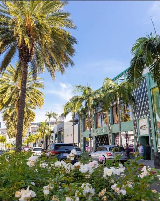Designer 2 Bedroom Beverly Hills-rodeo Drive *